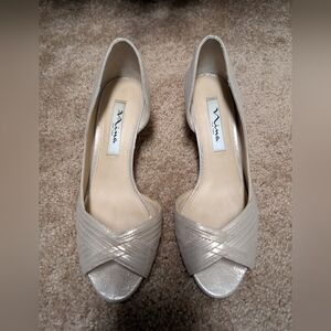 Nina Women's Elegant Gold Heels